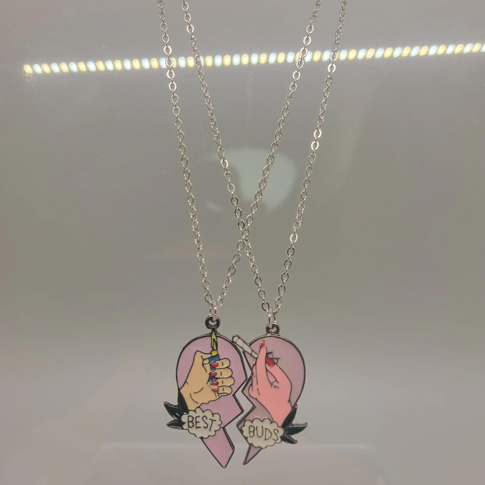 Best Buds Friendship Necklace Set 2 Piece Broken Heart Enamel Silver Tone Chain